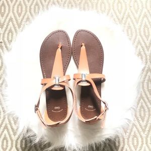Gap Brown/Tan Sandals